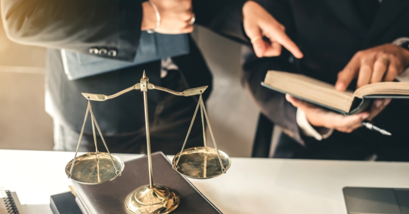 מי זכאי להגיש תביעה